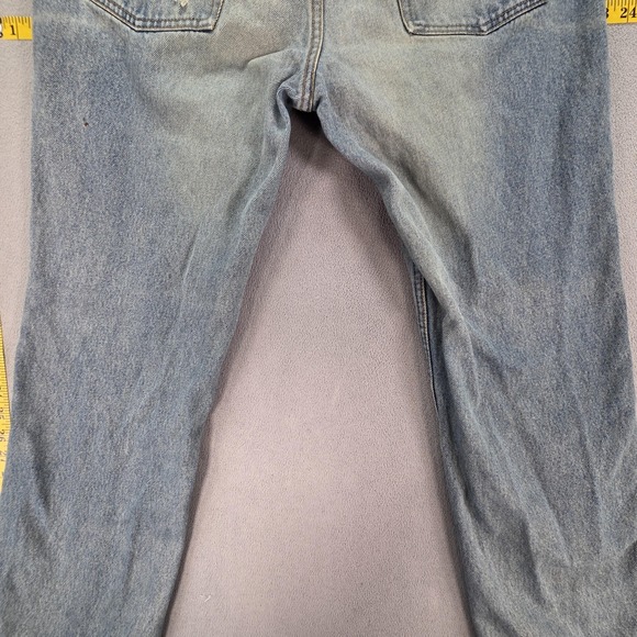 Vintage Levis 501 Jeans Mens Blue Light Wash Distressed Made in USA Fits 30x30 - Picture 12 of 16